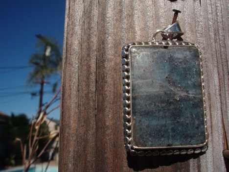 Labradorite Pendant Blue Treats disorders of the eyes and brain, relieves stress and regulates metabolism 212